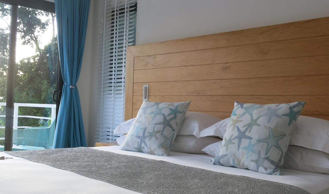Lyla Beach Villa Pointe Au Sel Eksteriør billede